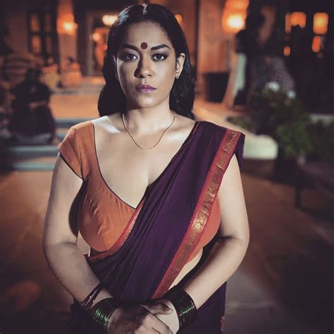 mumaith khan latest pics